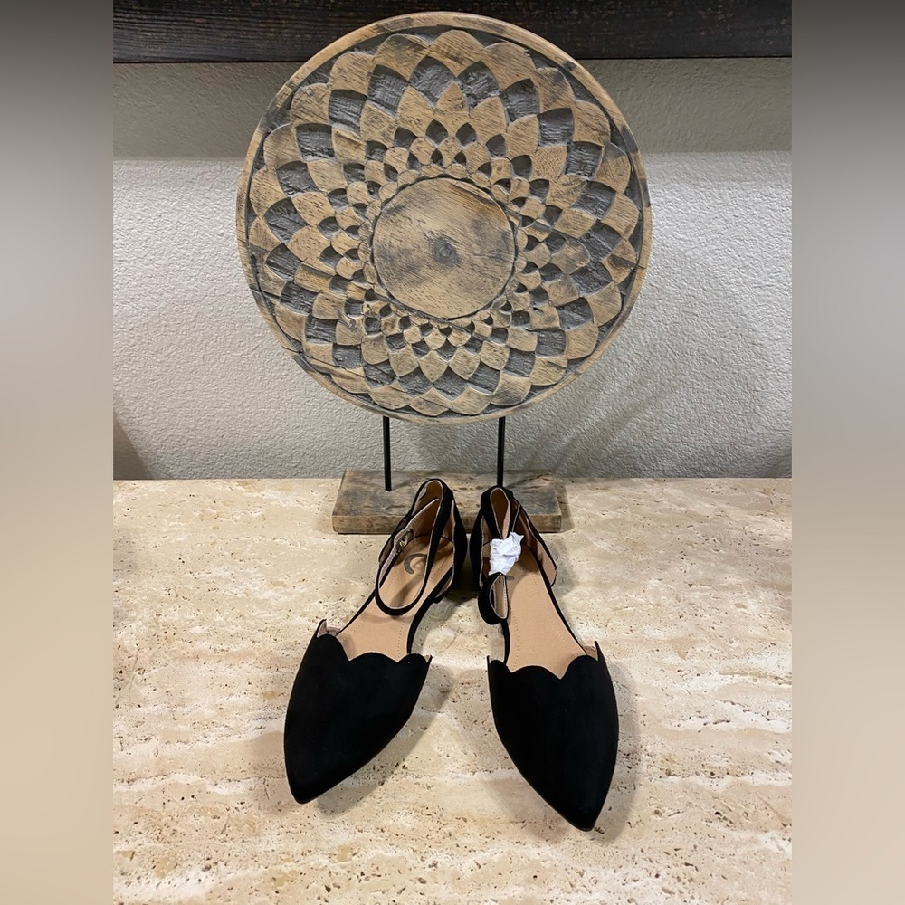 JOURNEY COLLECTION model LANA color: Black size 6 1/2